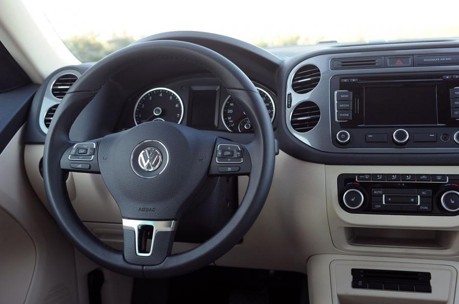  Volkswagen Tiguan 2011 года  (фото 78 из 146)